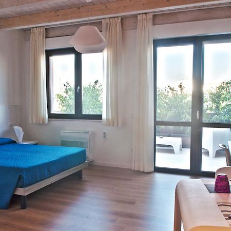 Four Rooms Guesthouse Oristano Extérieur photo