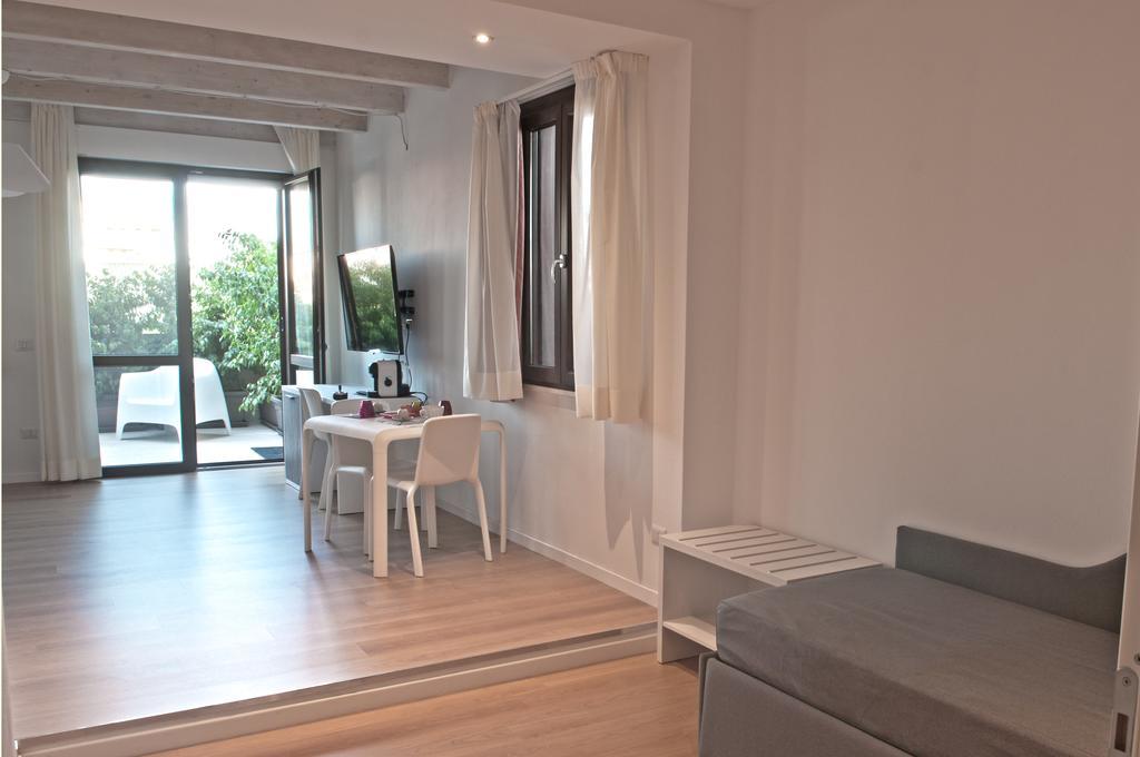 Four Rooms Guesthouse Oristano Extérieur photo
