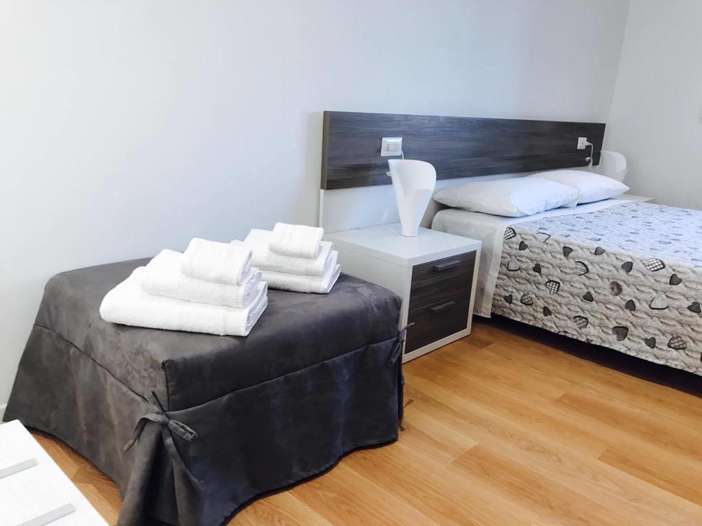 Four Rooms Guesthouse Oristano Extérieur photo