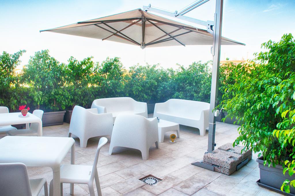 Four Rooms Guesthouse Oristano Extérieur photo